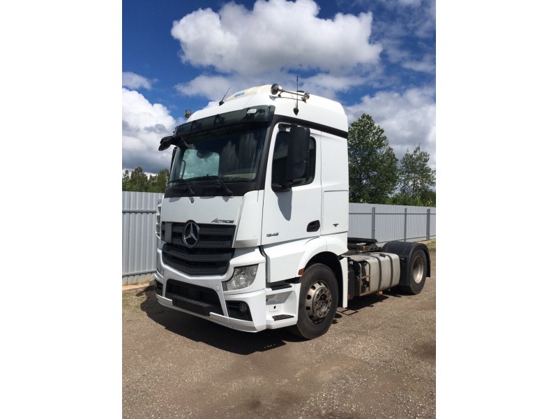 Поступление Mercedes Actros MP4