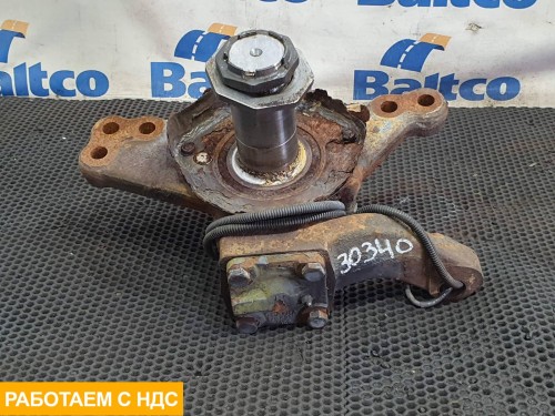 Кулак поворотный левый