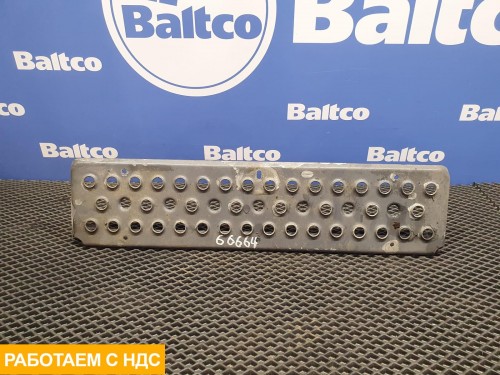 Подножка в бампер